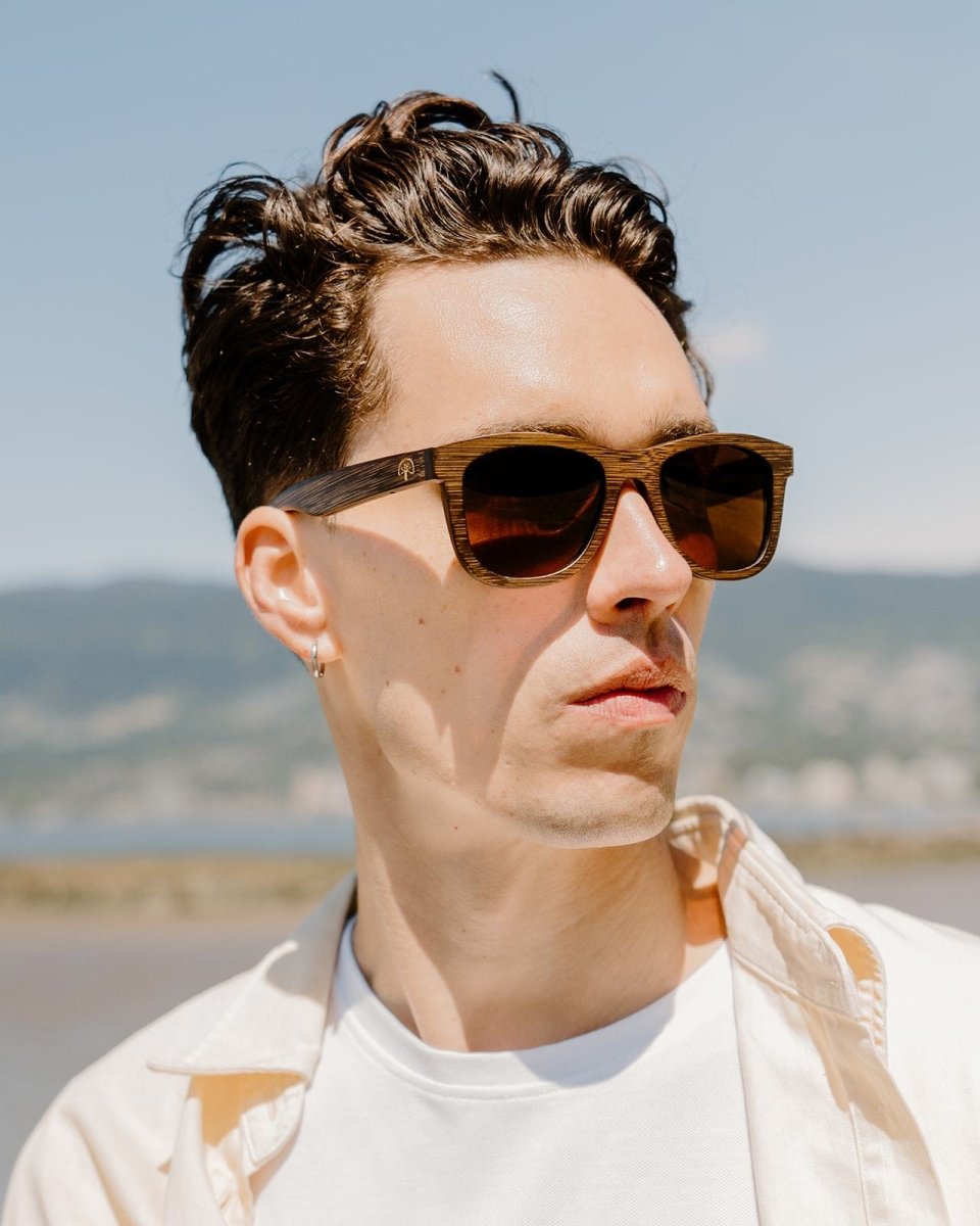 The Original Dark Bamboo Wooden Sunglasses for Men and Women  display picture 1